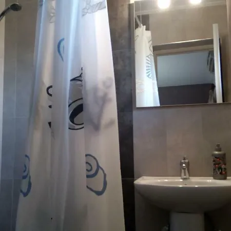 Aggelo 4 Bedroom Apartment